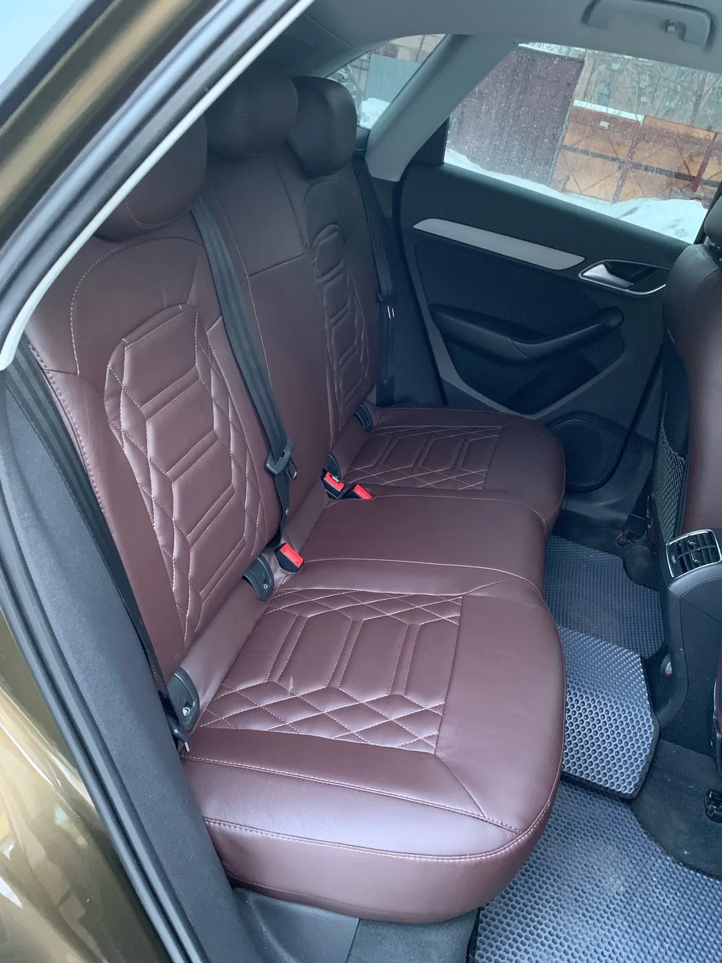 Чехлы на Audi Q3 — установка в Энгельсе
