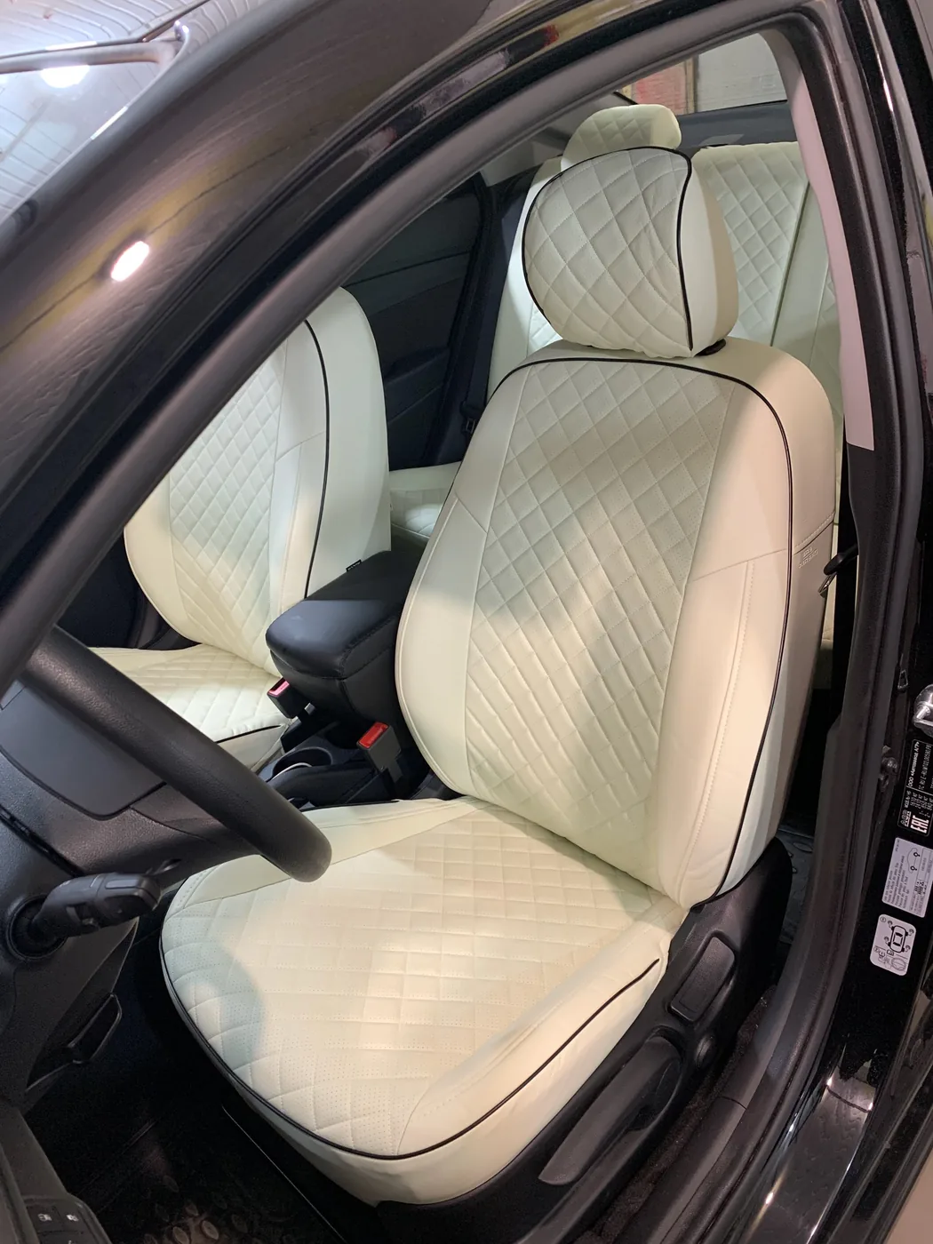 Чехлы на Hyundai Solaris — установка в Энгельсе