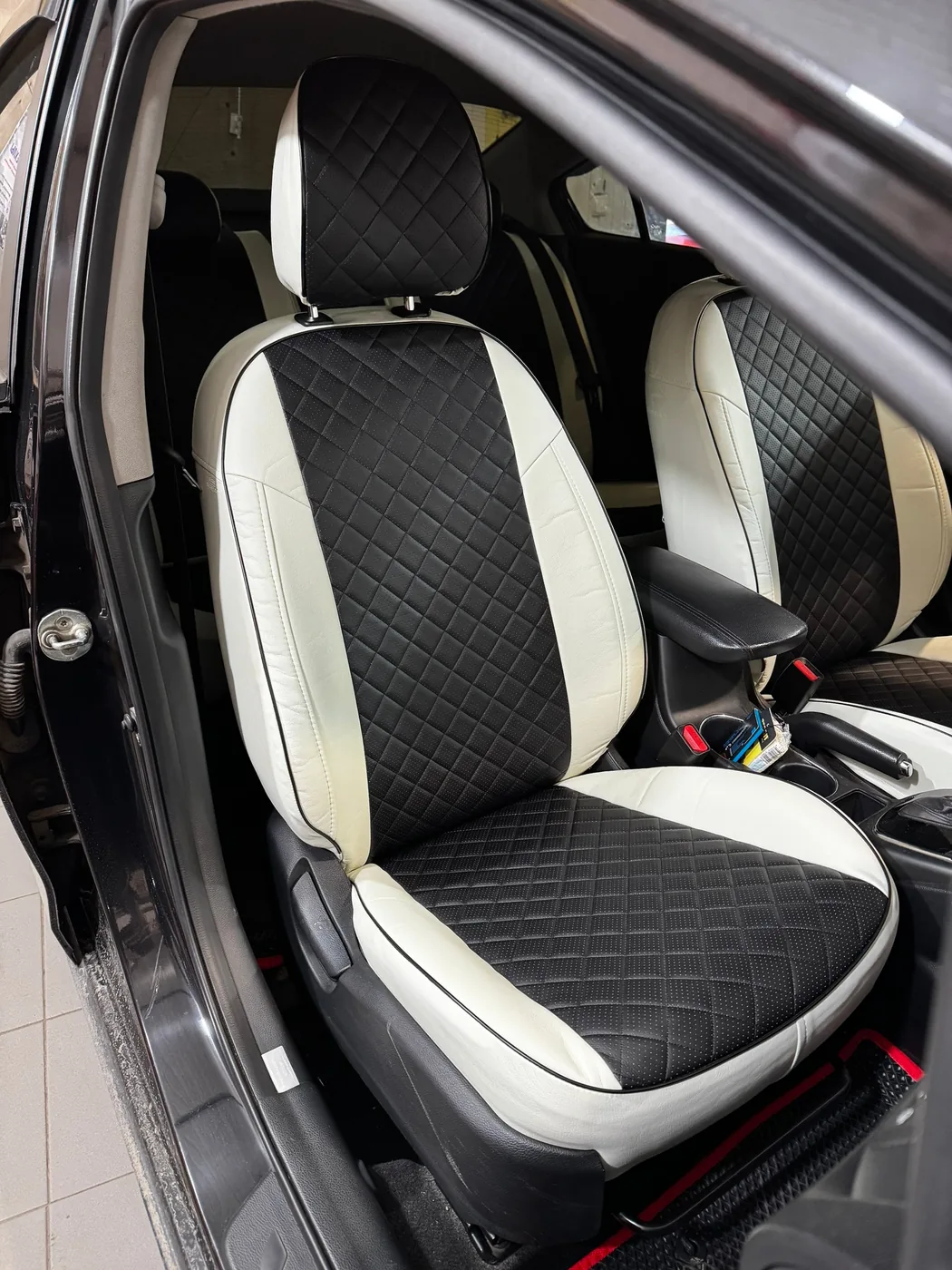 Чехлы на KIA Cerato — установка в Энгельсе