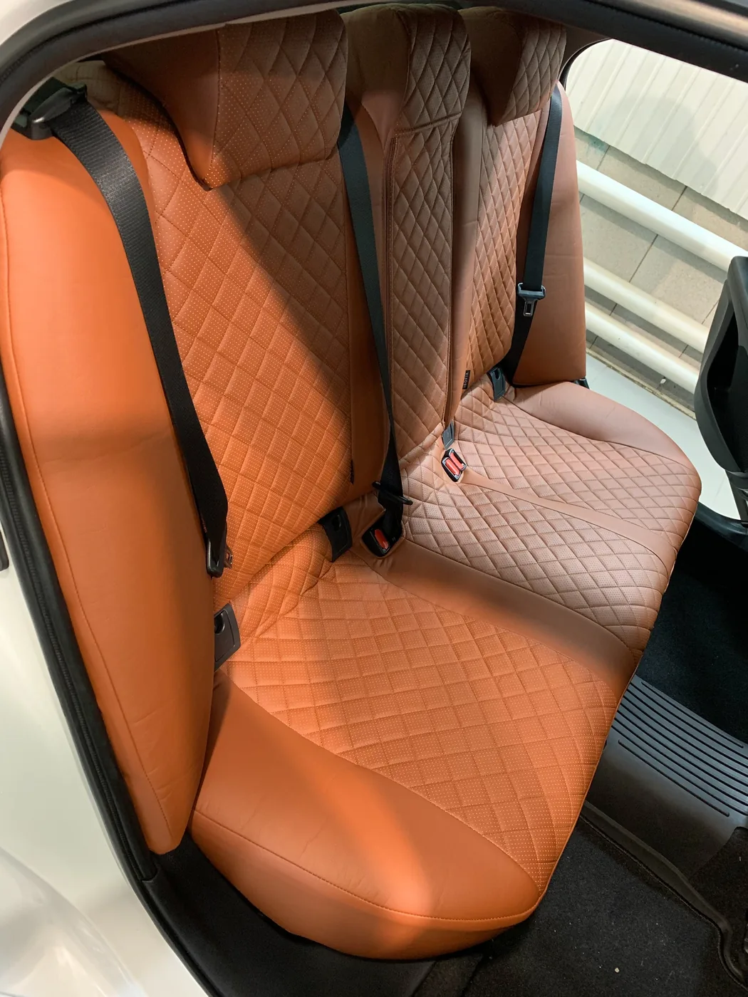 Чехлы на Toyota Camry — установка в Энгельсе
