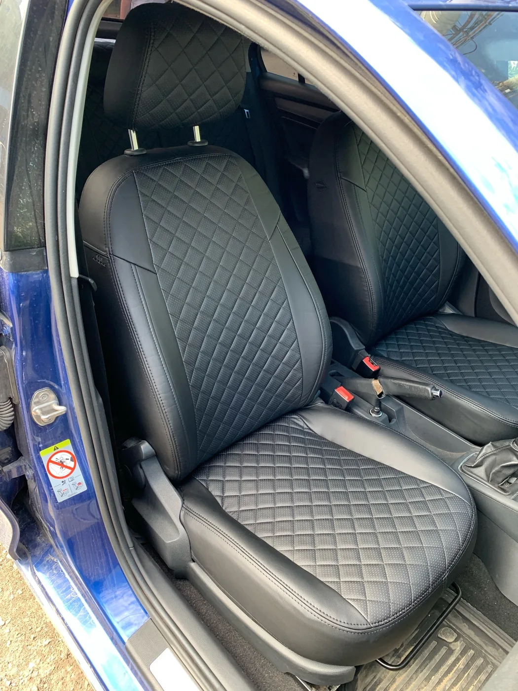 Чехлы на Volkswagen Polo — установка в Энгельсе